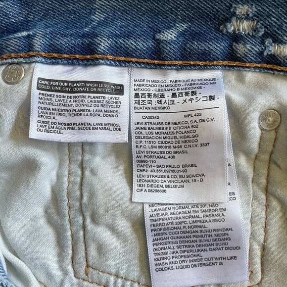 Levi’s 502 Denim Jean Shorts Mens Size 36 Light Wash Distressed Cut Offs - Picture 3 of 5